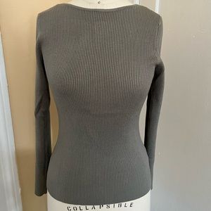 NWT Backless Sweater from Love, Bonito